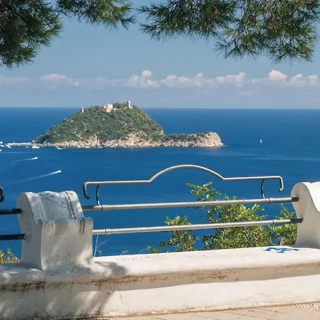 Leccia * Pietra Ligure